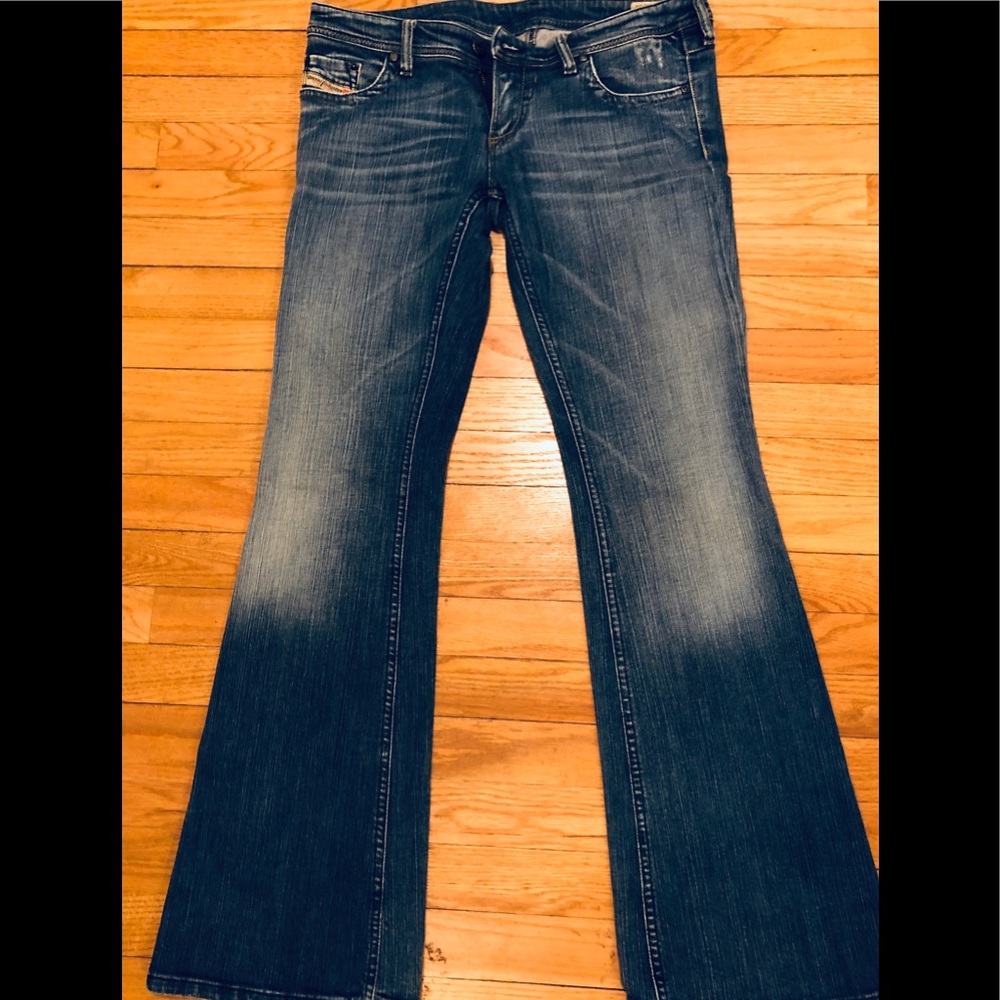 Diesel Jeans woman low cut, boot cut/ flare sz 29